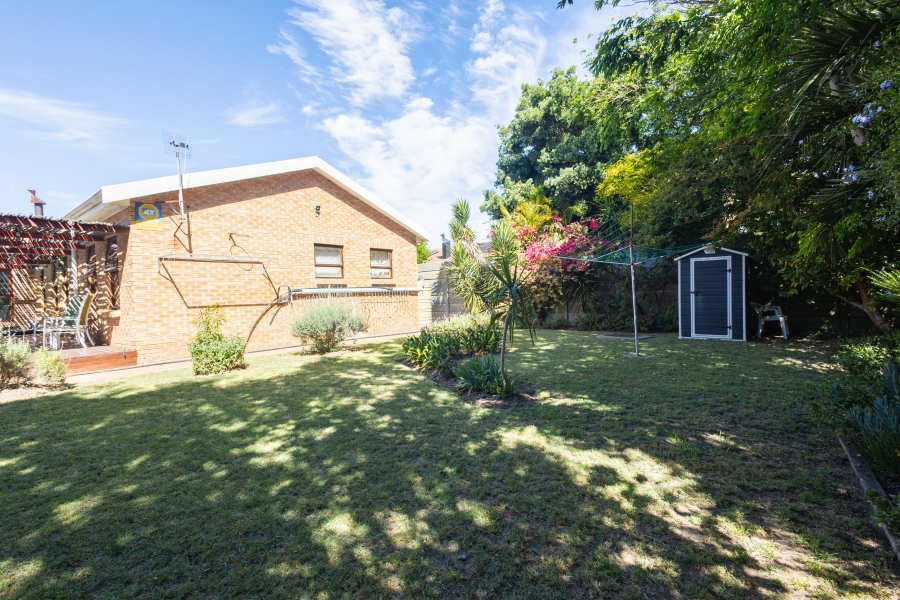 4 Bedroom Property for Sale in Sonstraal Heights Western Cape